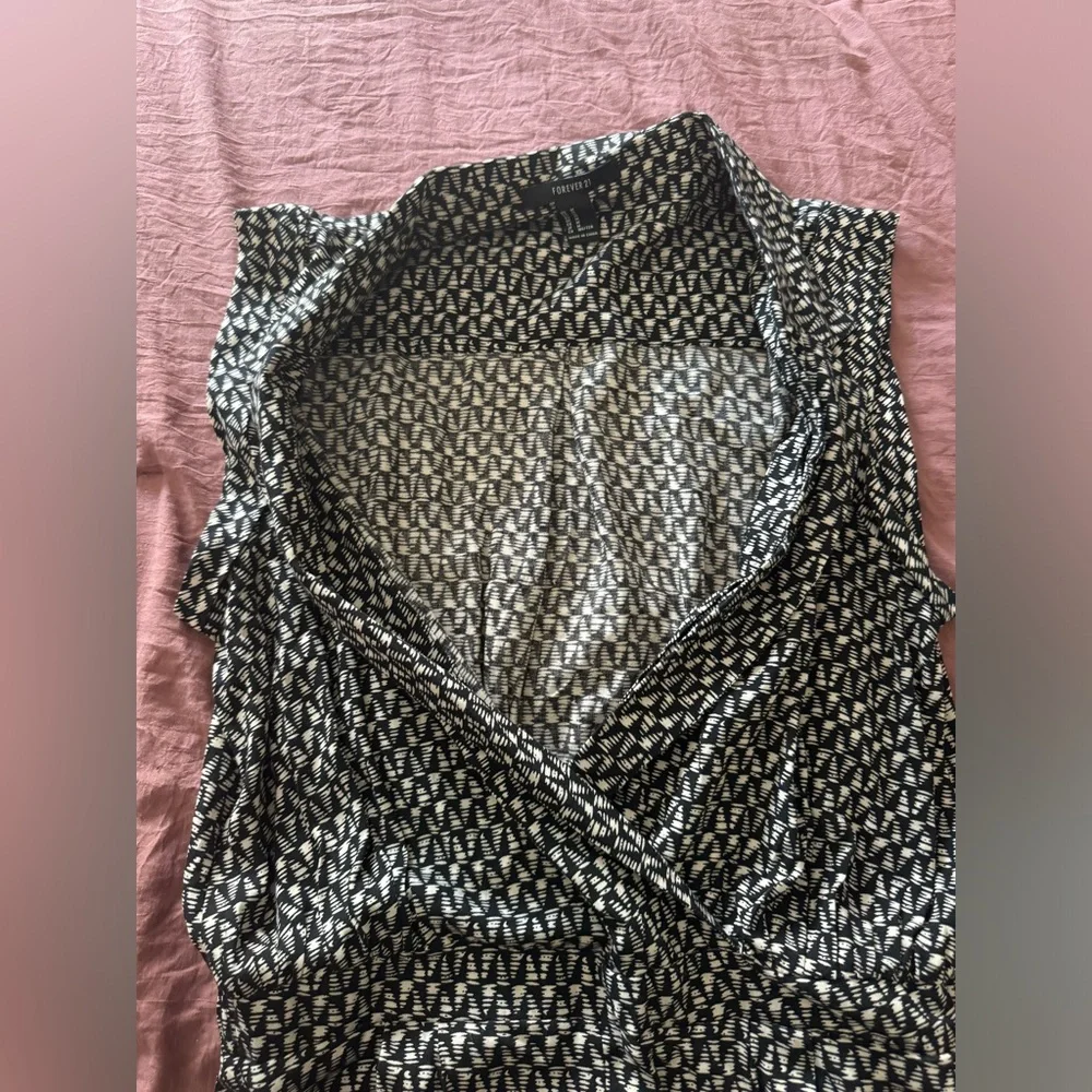 Forever 21 Romper - Picture 2 of 9